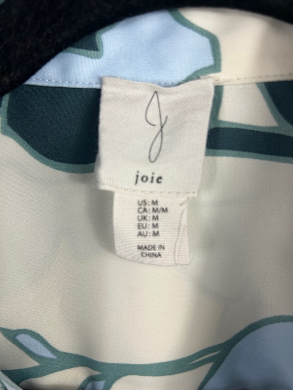 Joie Abstract Floral Button-Up Blouse Size M - Picture 2 of 7